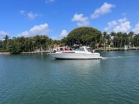Miami, Visite de location de yachts privés avec Champagne et Snorkel - Hizvo