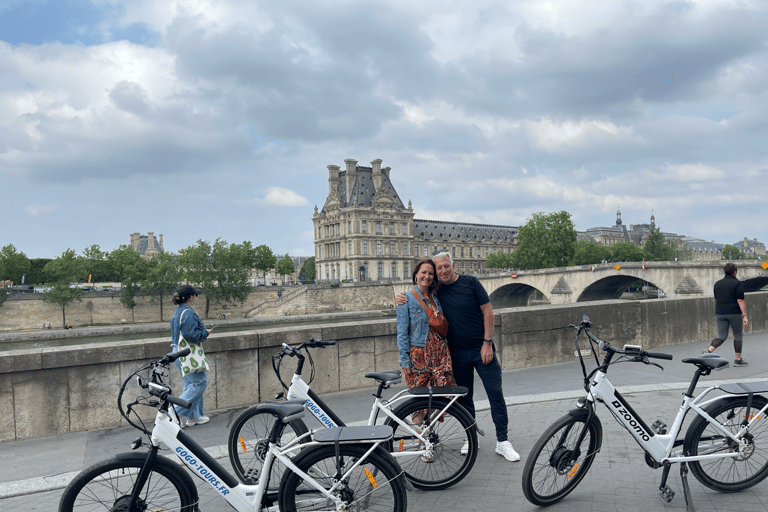 Paris: Afternoon E-Bike Guided Small Group Tour