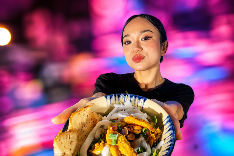 Da Nang: Heritage Show & Mi Quang Show with Noodle Tasting From Hoi An: Heritage Show & Hotel Transfer