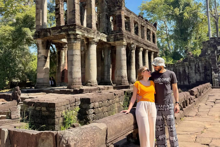 Siem Reap: Private Angkor Wat Tuk-Tuk Tour in Spanish Angkor Wat Sunset & Small Circuit (Spanish-Speaking Guide)