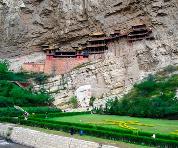 Datong: Temples and Grottoes Private Full–Day Tour
