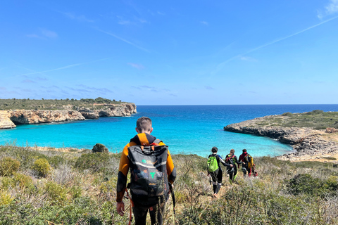 Mallorca: Guidad tur för utforskning av vattenlevande grottorMallorca: Aquatic Cave Exploration Guidad tur