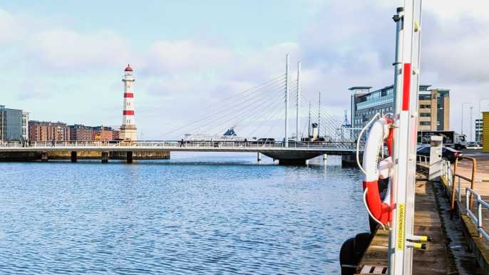 Malmö: Highlights and Old Town Self-guided Walking Tour