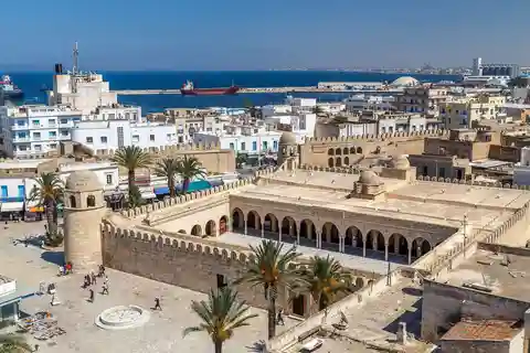 Sousse : Excursion privée à Kantaoui, la médina de Sousse et Hergla
