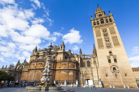 Visita guiada à Catedral e Giralda com ingressos