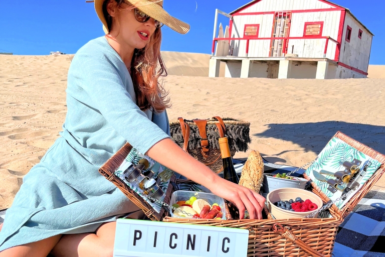 Lissabon > Brunch Strandpicknick mit Strandaufbau und TransfersBrunch-Picknick an der Costa die Caparica mit Transfers