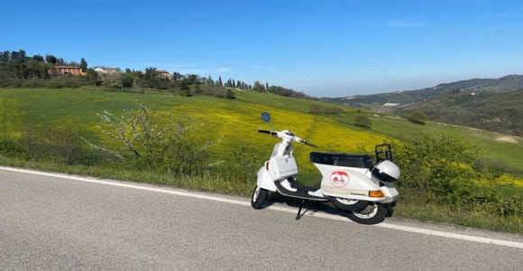 Vespa-Tour in den Hügeln von Bologna