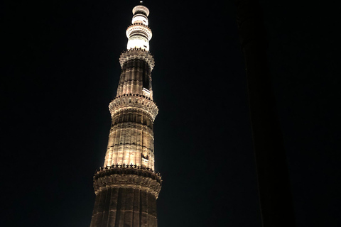 Tour panoramico privato serale di DelhiTour privato di mezza giornata di Delhi in auto con aria condizionata senza ingressi