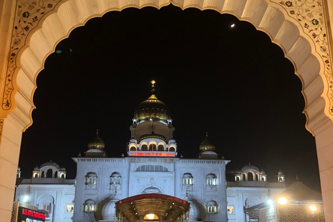 Visite exclusive de Delhi en soirée dans une voiture climatisée