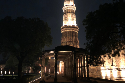 Visite exclusive de Delhi en soirée dans une voiture climatisée