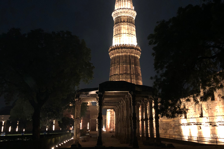 Tour panoramico privato serale di DelhiTour privato di mezza giornata di Delhi in auto con aria condizionata senza ingressi