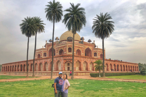 Visite exclusive de Delhi en soirée dans une voiture climatisée