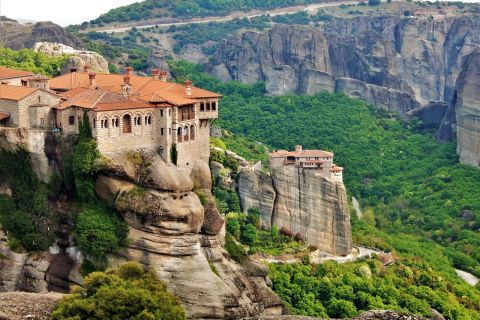 From Athens: Meteora 2-Day Trip with a Local Guide & Hotel