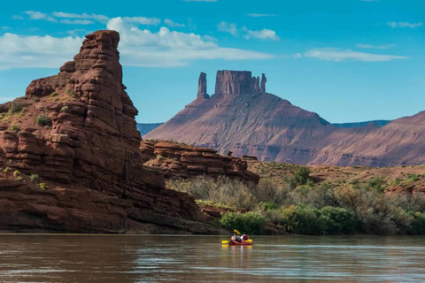 Moab: Fisher Towers Half-Day Rafting Trip