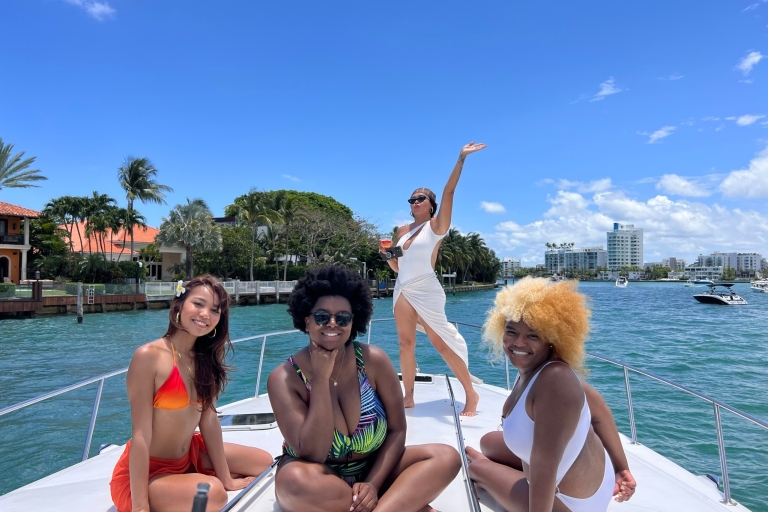 Miami Beach: Prywatna wycieczka jachtem z szampanem2-godzinna wycieczka