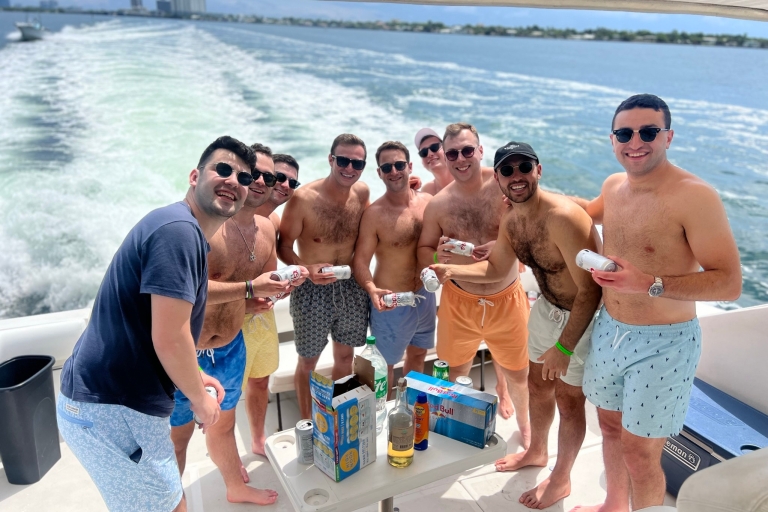 Miami Beach: Prywatna wycieczka jachtem z szampanem4-godzinna wycieczka