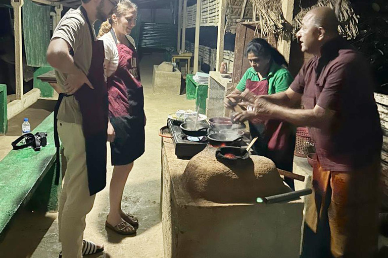 Kandy: Spice Garden Tour and Cooking Class