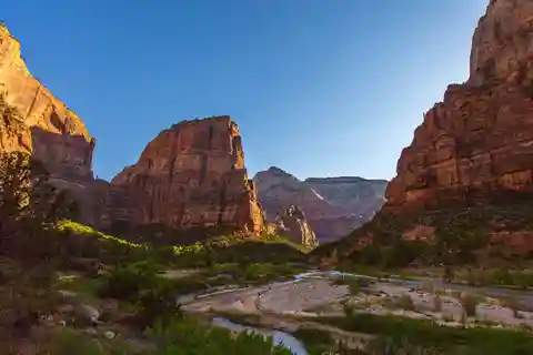 Wadi Al Disah Tour