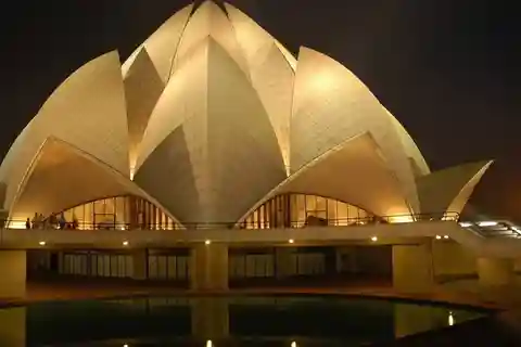 From New Delhi: 5-Day Delhi, Agra, & Jaipur with Taj Mahal