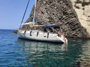 Adamantas: Kleftiko Sailing Cruise with Meal and Swim Stops