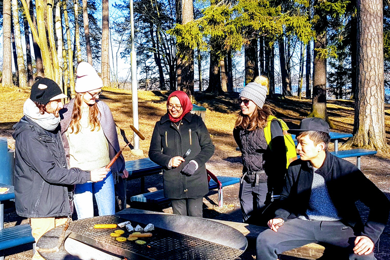 Tour en (e)Bike : BBQ, Sauna, forêt, Seurasaari & Meilahti(e) Tour d'Helsinki à vélo, barbecue, sauna et découverte des forêts cachées