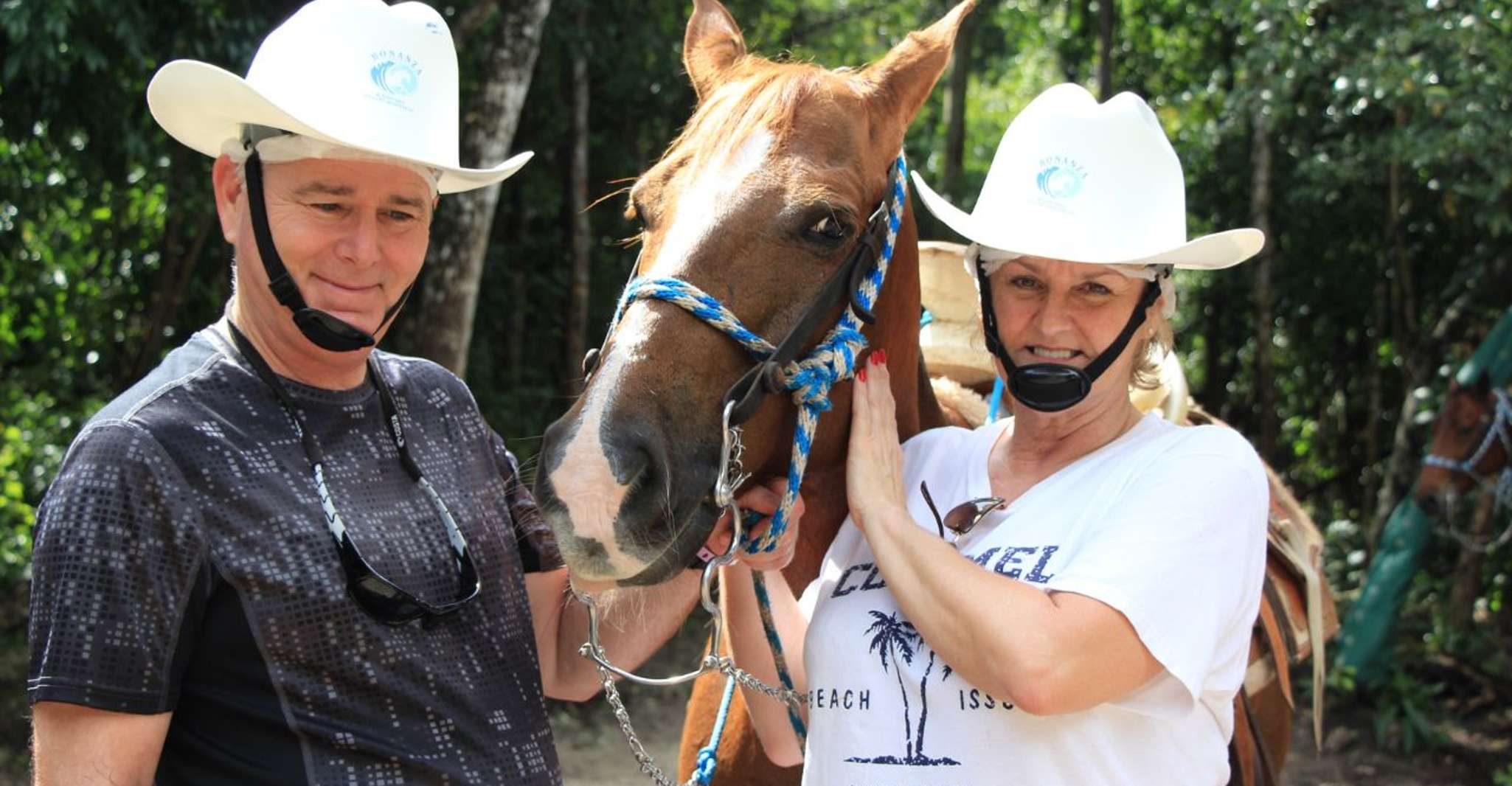 Équitation à Rancho Bonanza et à Cenote nage - Hizvo