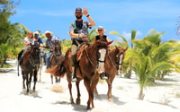 Montar a caballo en Rancho Bonanza y Cenote nadar - Hizvo