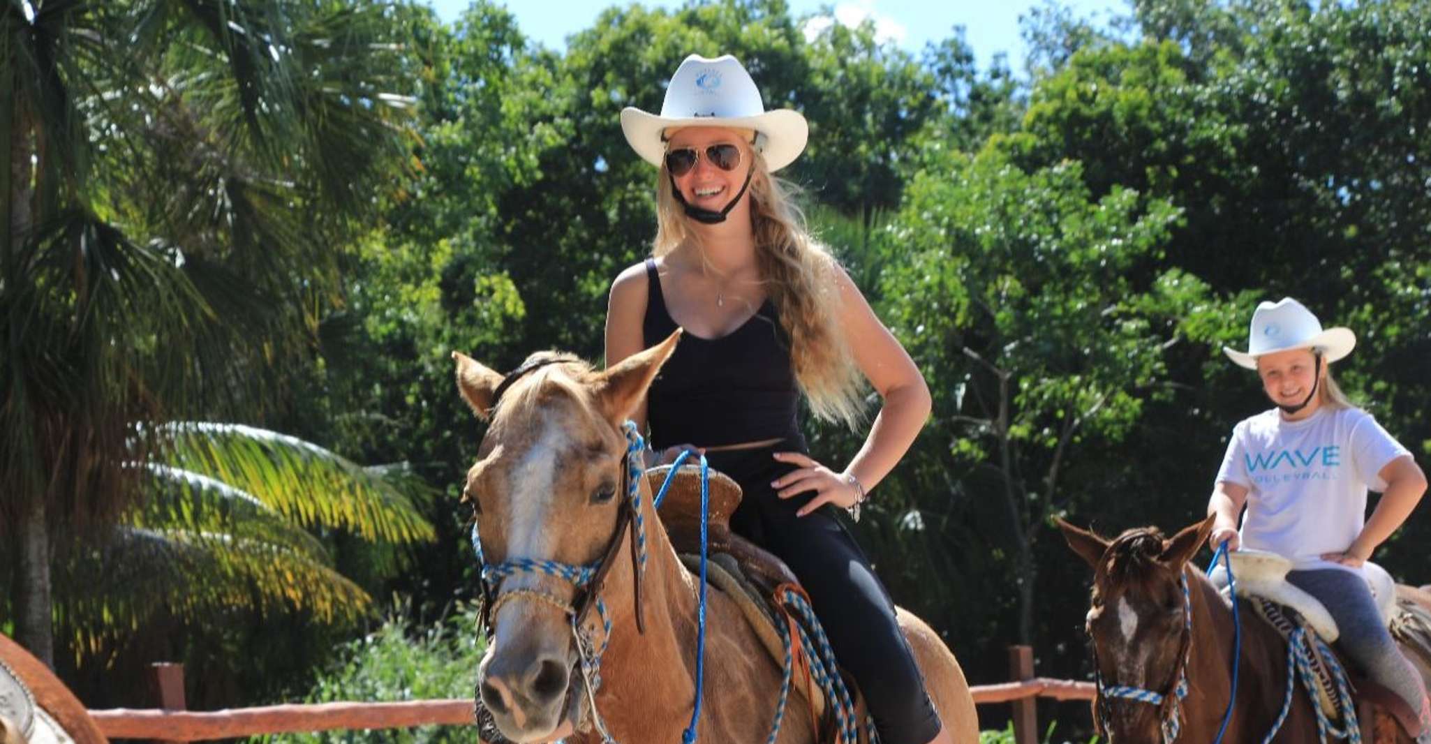Équitation à Rancho Bonanza et à Cenote nage - Hizvo
