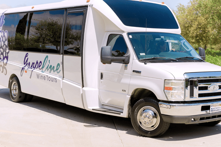 Temecula: 3-Winery Tour with Tastings and Lunch