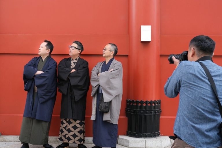 Asakusa: Privates Video- & Foto-Shooting mit KimonoAasakusa:Privates Video- & Fotoshooting mit Kimono