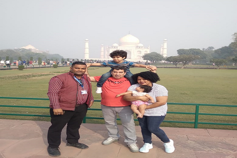 Agra: Tour particular sem fila ao Taj Mahal e ao Forte de AgraÚnico guia profissional para o Taj Mahal