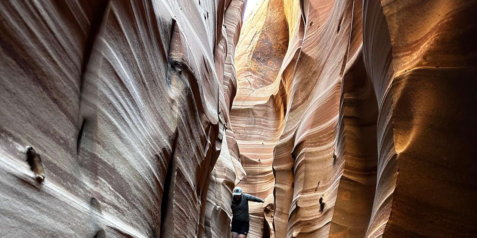 From Escalante: Zebra Slot Canyon Guided Tour and Hike