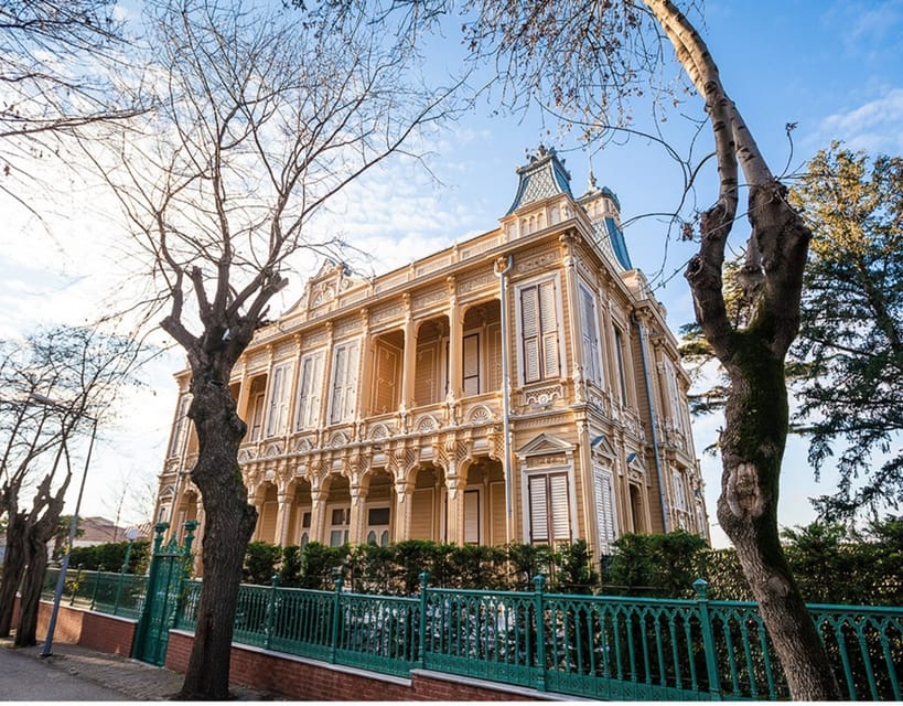 Istanbul: Princes' Islands Tour with Lunch and Transfers | GetYourGuide