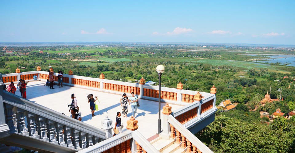From Phnom Penh, Oudongk Mountain and Koh Chen Island Tour - Housity