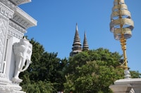 Desde Phnom Penh, Oudongk Mountain y Koh Chen Island Tour - Housity