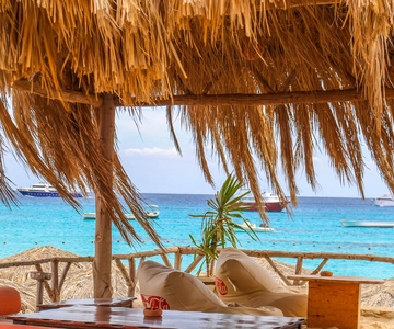 Hurghada: Luxury Cruise Trip to Orange Bay with Lunch