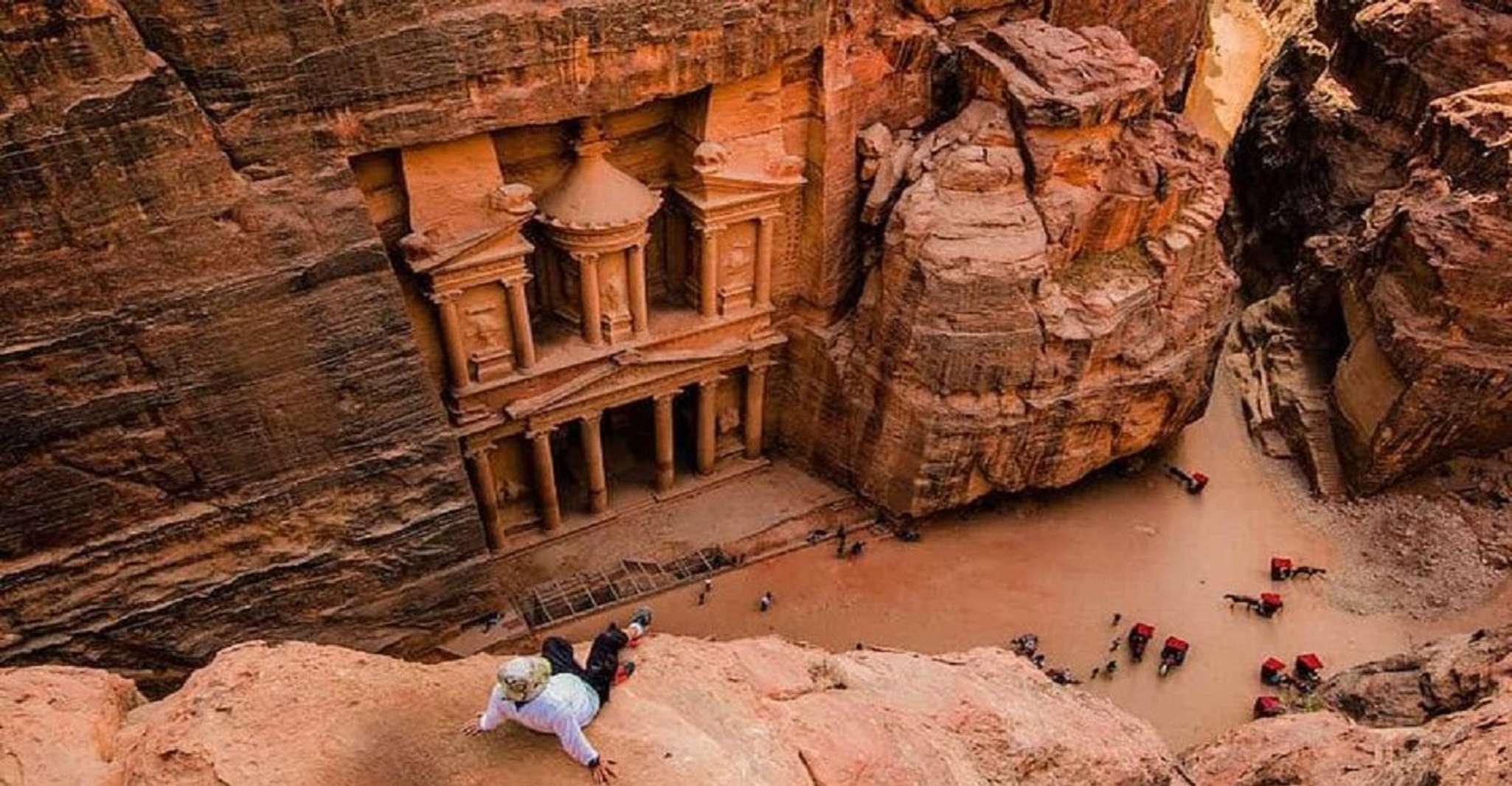 Van Amman, Private Day Tour naar Petra en Wadi Rum - Housity