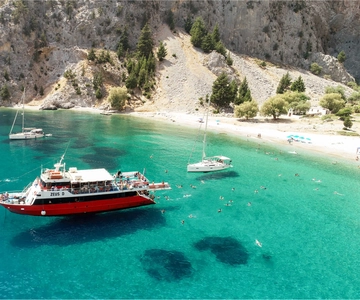 Von Rhodos aus: Kreuzfahrt zur Insel Symi und zur St. George's Bay