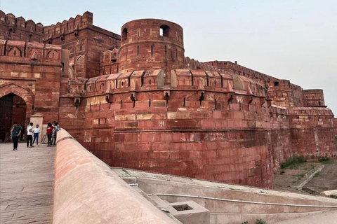 Delhi Agra Jaipur : Visite guidée de 4 jours avec transferts privésCircuit sans hôtel