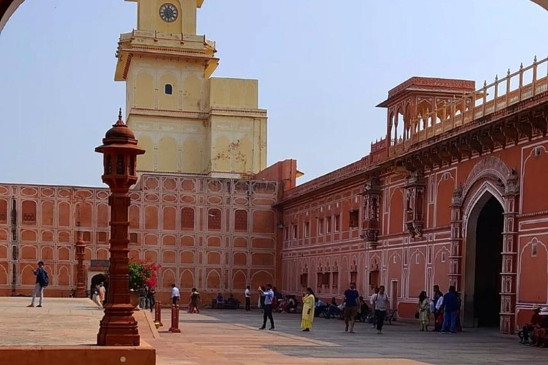 Delhi Agra Jaipur : Visite guidée de 4 jours avec transferts privésCircuit sans hôtel