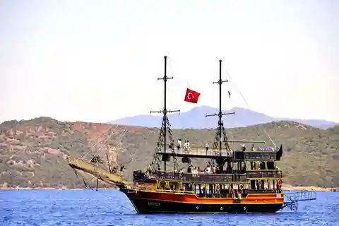 Bodrum: Pirate Boat Trip with BBQ Lunch and Optional Pickup