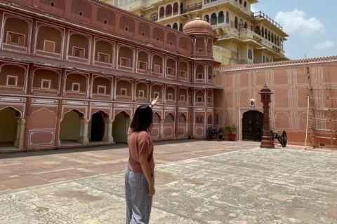 Jaipur: Private ganztägige Stadtrundfahrt mit Luxus und gutem EssenTour ohne Mittagessen