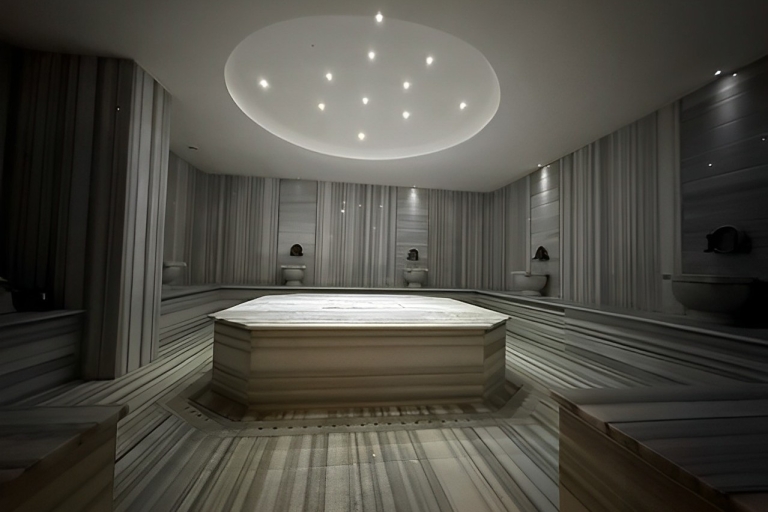 Bain turc privé, sauna et massageForfait privé de base + 60 minutes de massage, gommage au sel, masque de beauté