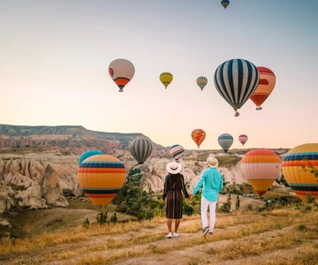 Cappadocia: Sunrise Balloon Watching Tour with Photographer