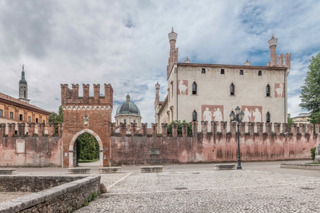 Visit Thiene Castello di Thiene Entry Ticket in Vicenza