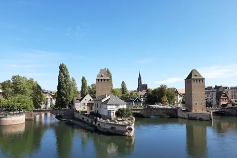 Strasbourg : visite guidée à pied avec quelques tests sucrés