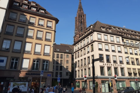 Wspaniała wycieczka po mieście spacerująca po Strasburgu