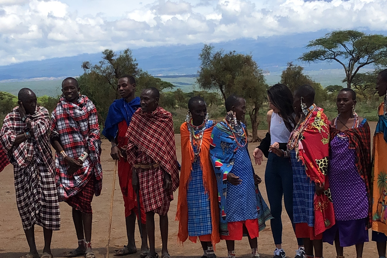 Tour del villaggio Masai e cultura a Kajiado da Nairobi.Opzione standard