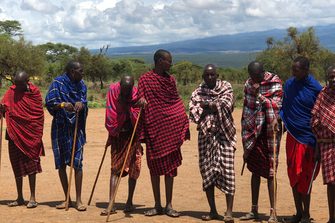 Tour del villaggio Masai e cultura a Kajiado da Nairobi.Opzione standard