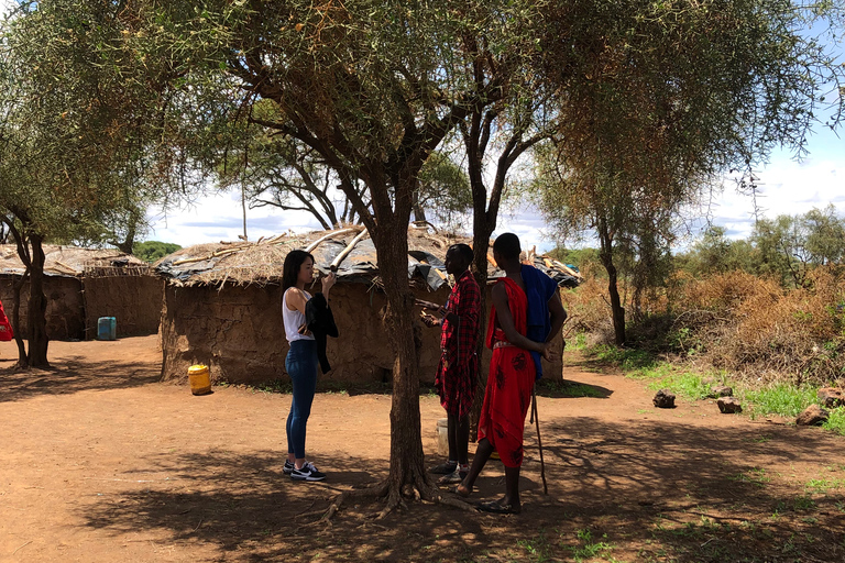 Tour del villaggio Masai e cultura a Kajiado da Nairobi.Opzione standard